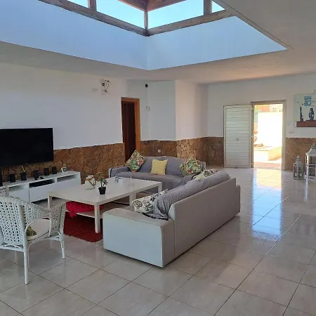 Villa Paradise *